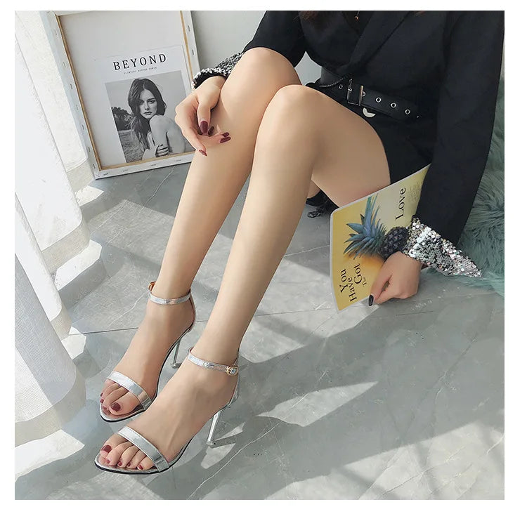 Sandales Gladiateur Argentées Femme — Boucle, Talon Haut, Bureau & Casual Été