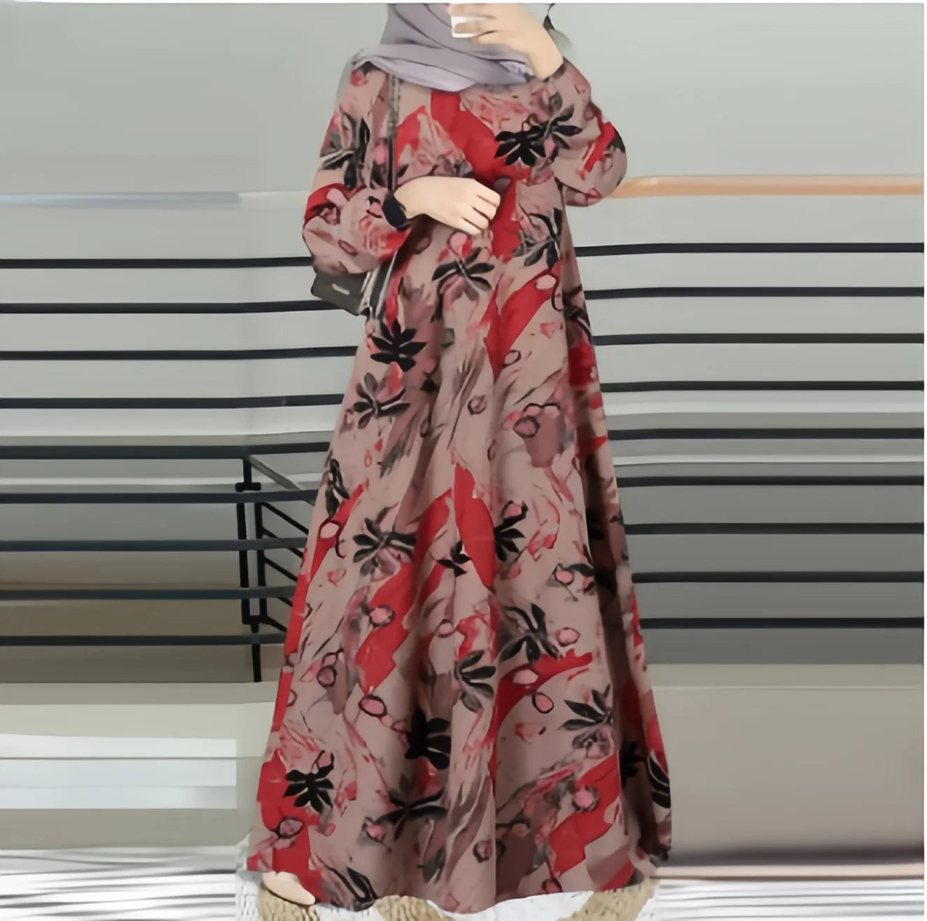 Robe Longue Femme Musulmane Manches Longues Col Rond Imprimée — Moyen-Orient
