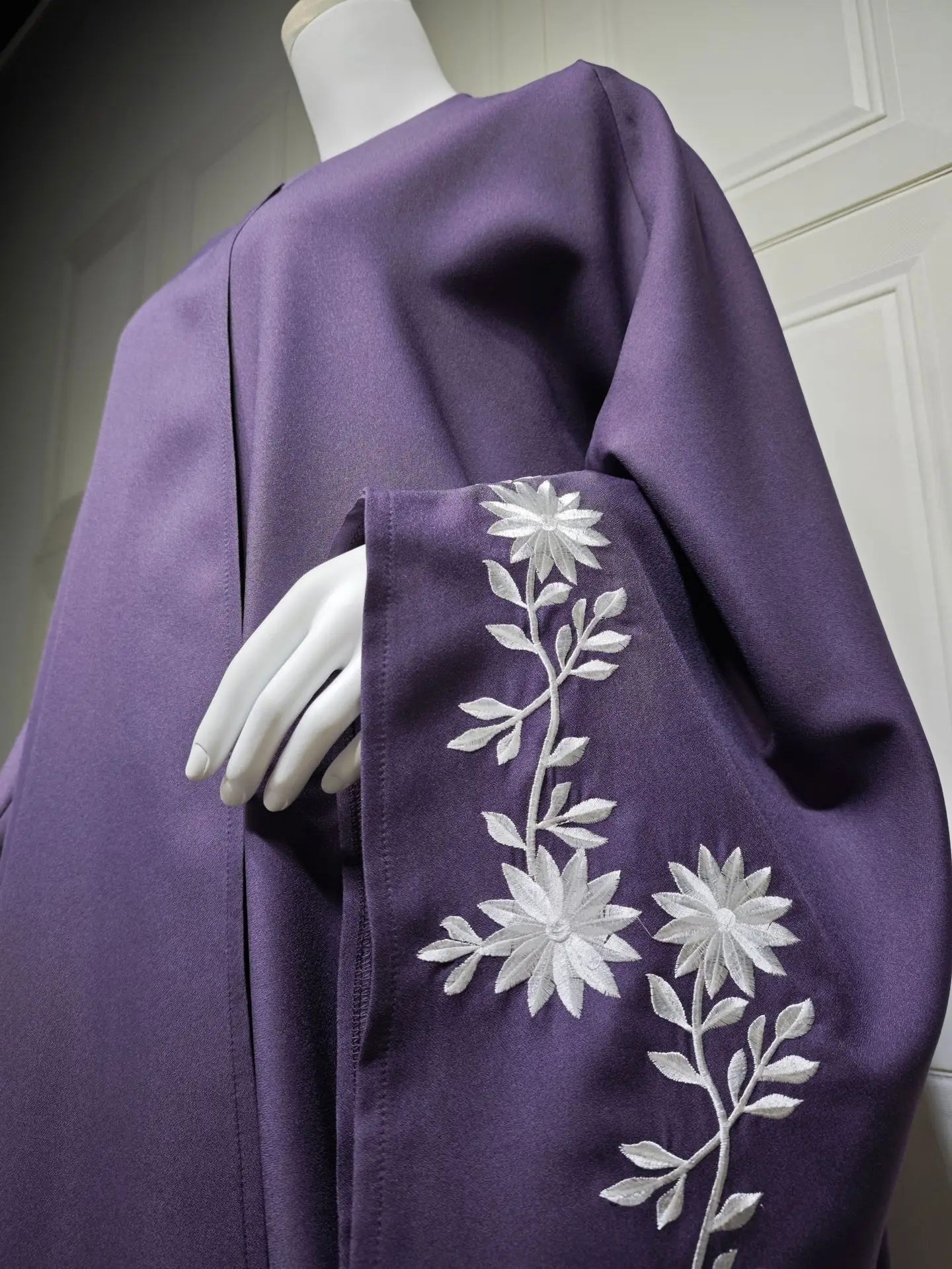 Abaya Robe Longue Femme Musulmane UNI — Broderie Luxe Dubai avec Hijab