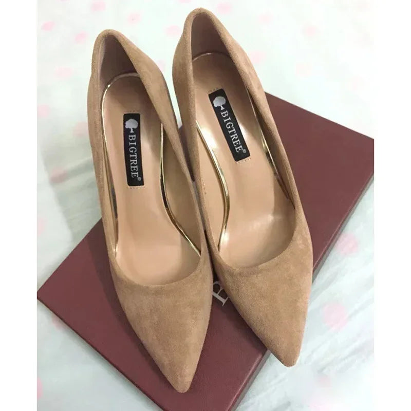 Escarpins Suède Talon Bloc 8.5cm Femme — Rouge Kaki, Soirée Danse Nightclub