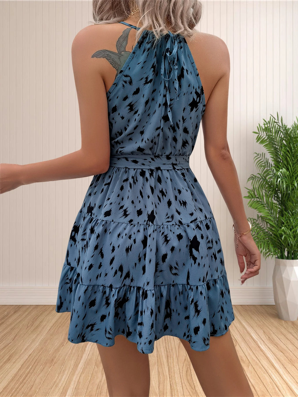 Robe Courte Boho Halter Fleurs & Pois 2024 — Sans Manches, Volantée, Été Femme