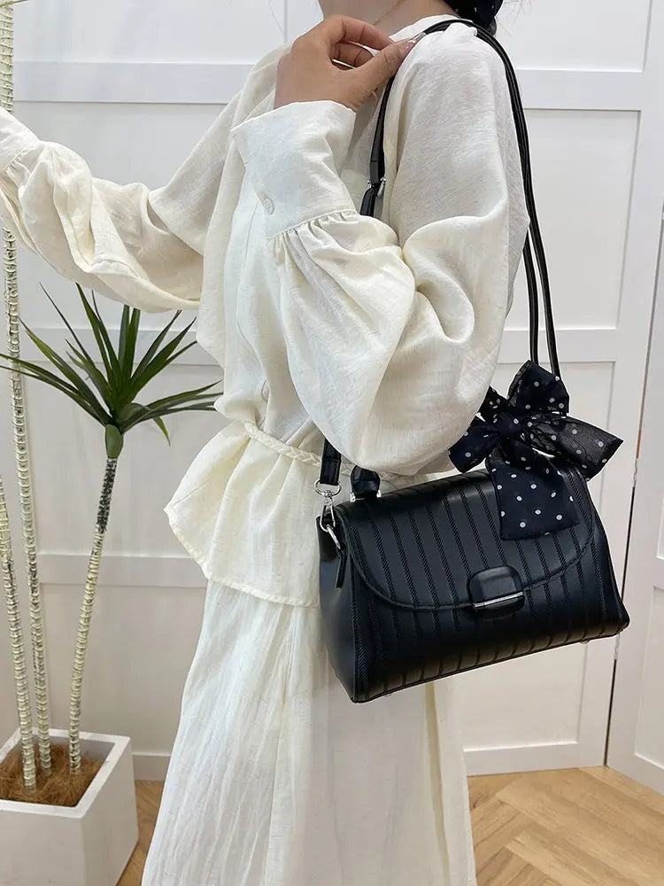 Sac Satchel Carré Minimaliste Femme — Détail Cuir, Grande Capacité, Sac Couches Luxe