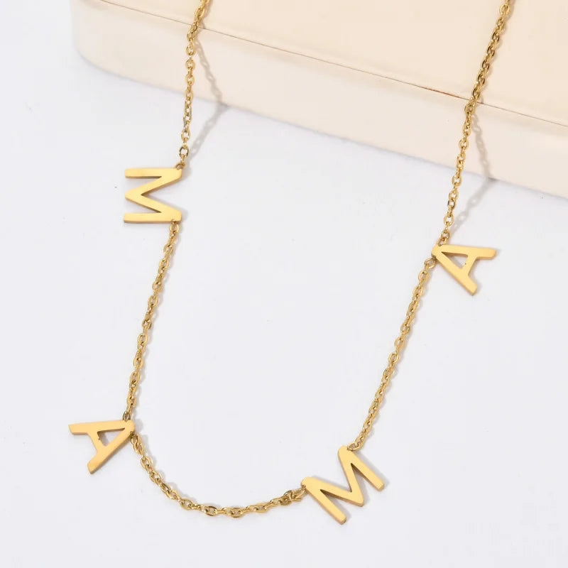 Collier MAMA en Acier Inoxydable Doré – Bijou Tendance Fête des Mères