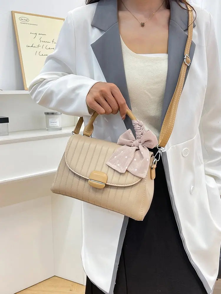 Sac Satchel Carré Minimaliste Femme — Détail Cuir, Grande Capacité, Sac Couches Luxe
