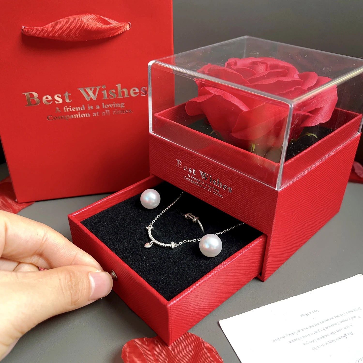 Coffret Cadeau Saint-Valentin 2025 — Collier Cœur Scintillant & Boîte Rose Luxueuse