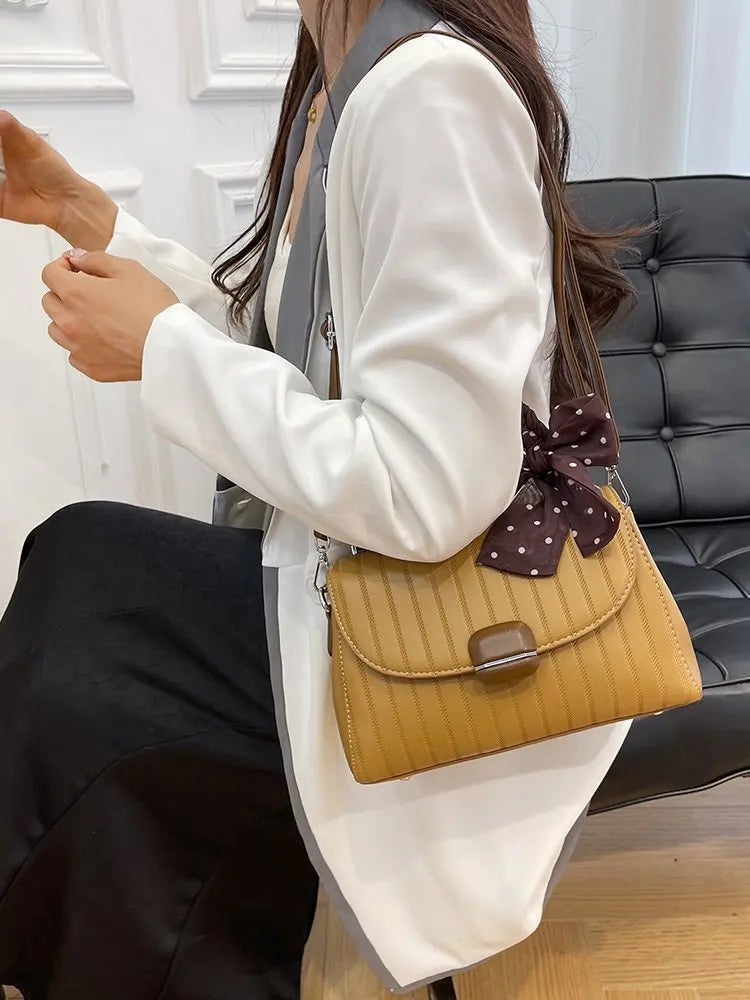 Sac Satchel Carré Minimaliste Femme — Détail Cuir, Grande Capacité, Sac Couches Luxe