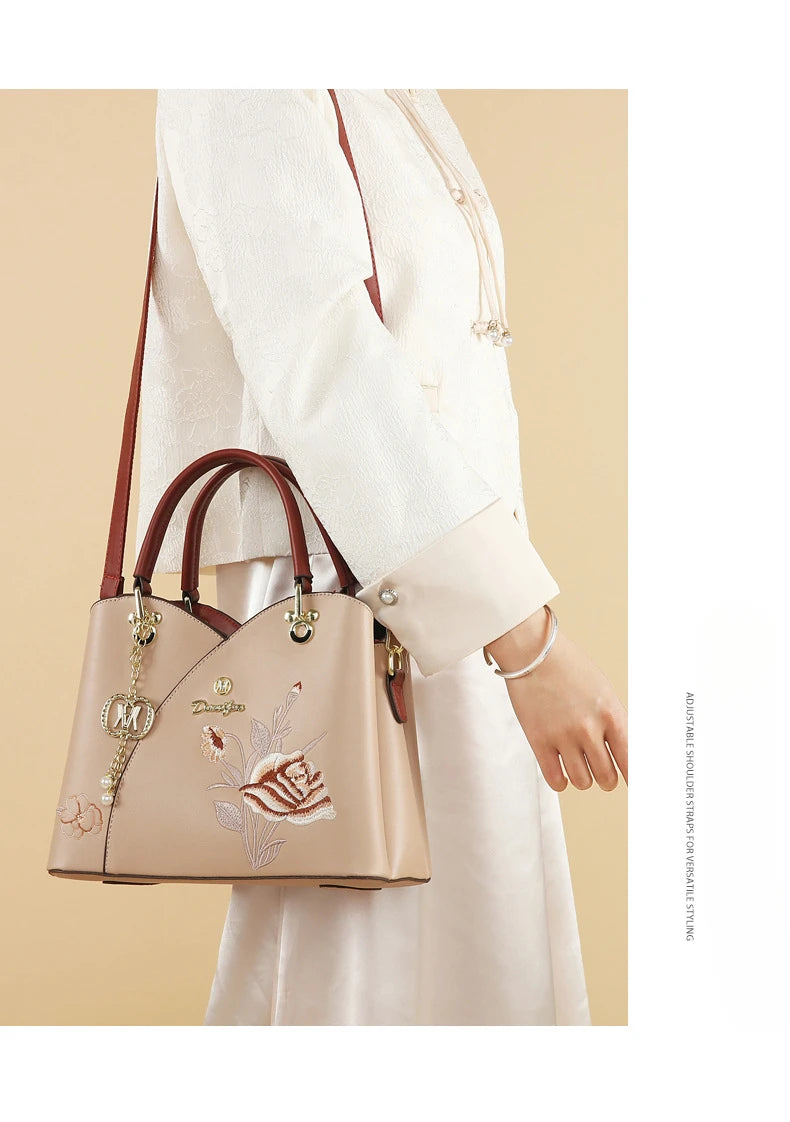 Sac Tote Bag Brodé Œillet – Cadeau Fête des Mères & Anniversaire Maman