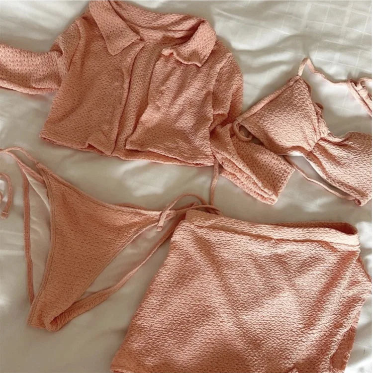 Bikini Bandeau Rose Coréen 4 Pièces — Manches Longues, Mini Jupe, Maillot de Bain