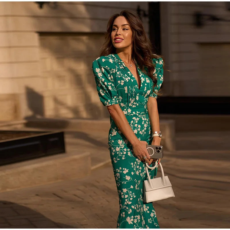 Robe Midi Imprimée Col V Profond — Manches Bouffantes, Taille Haute, Soirée 2026