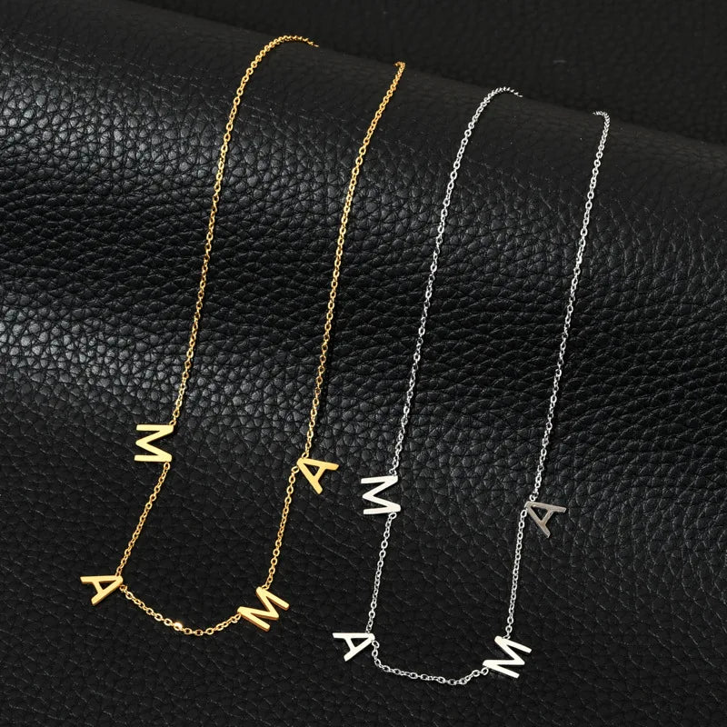 Collier MAMA en Acier Inoxydable Doré – Bijou Tendance Fête des Mères