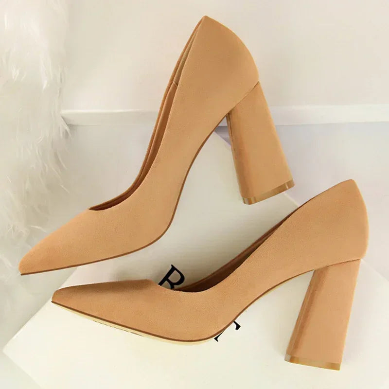 Escarpins Suède Talon Bloc 8.5cm Femme — Rouge Kaki, Soirée Danse Nightclub