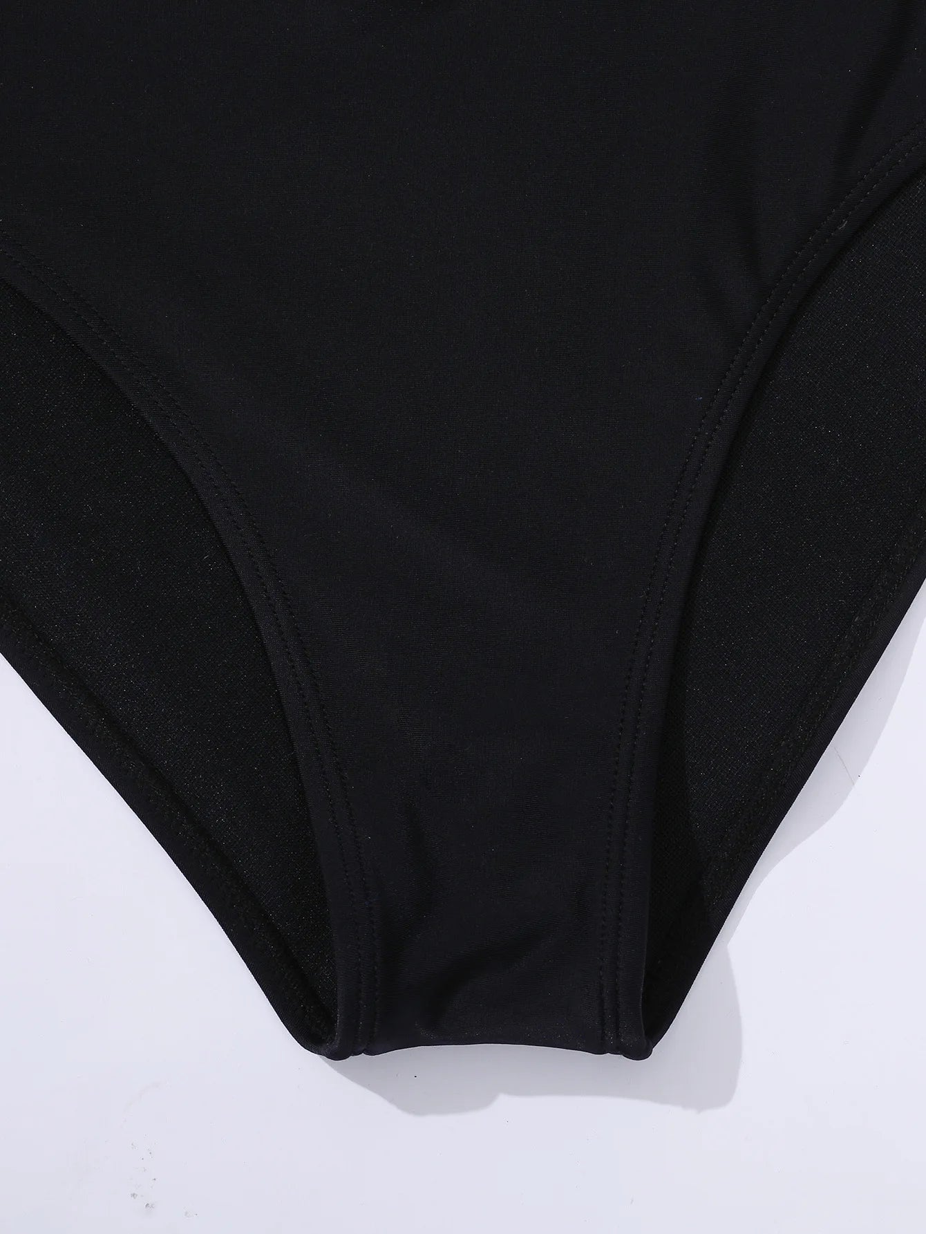 Bikini 2 Pièces Uni Noir 2023 — Bretelles Confortables, Maillot de Bain Femme Tendance