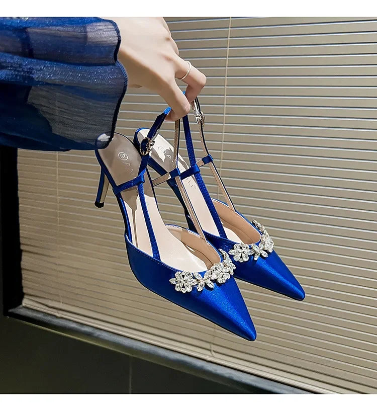 Escarpins Satin Strass Fleur Talon Haut Bleu — Bout Pointu, Bride Dos, Mariage Soirée