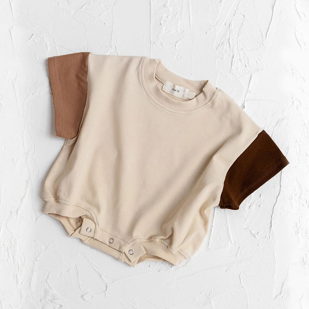 Ensemble 2 pièces bébé mixte – Top coton manches courtes & short bicolore coutures colorées, été 2025