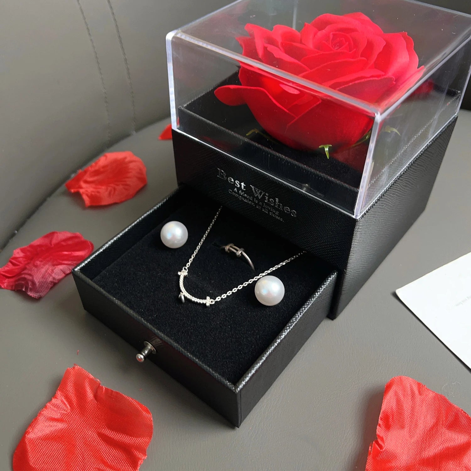 Coffret Cadeau Saint-Valentin 2025 — Collier Cœur Scintillant & Boîte Rose Luxueuse