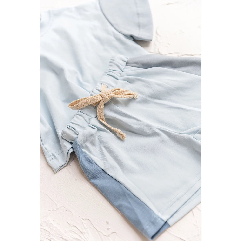 Ensemble 2 pièces bébé mixte – Top coton manches courtes & short bicolore coutures colorées, été 2025