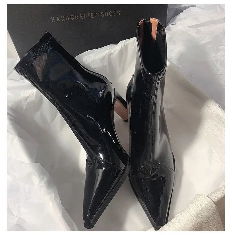 Bottines Chelsea Femme Talon Haut Bout Pointu — Style Goth, Hiver 2024