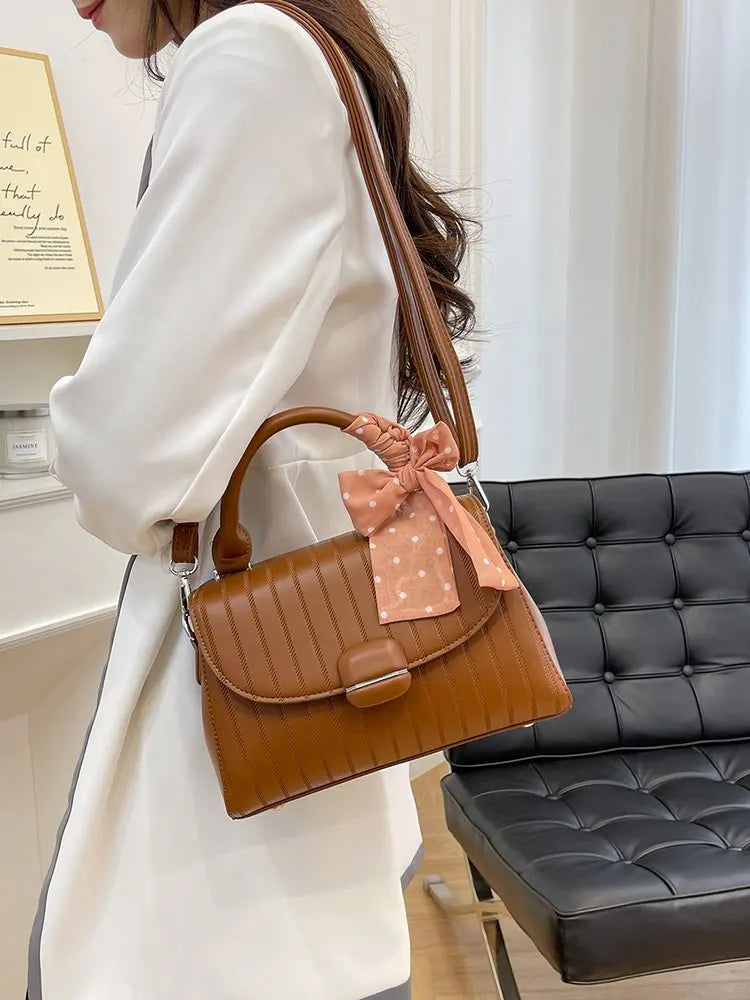 Sac Satchel Carré Minimaliste Femme — Détail Cuir, Grande Capacité, Sac Couches Luxe