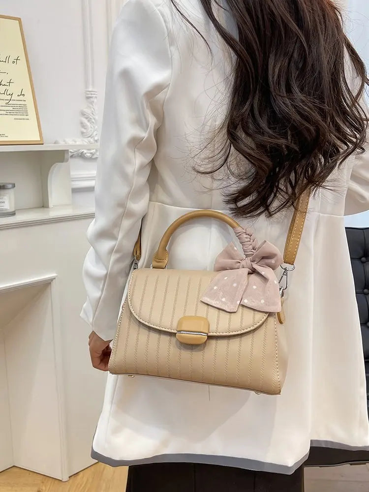 Sac Satchel Carré Minimaliste Femme — Détail Cuir, Grande Capacité, Sac Couches Luxe