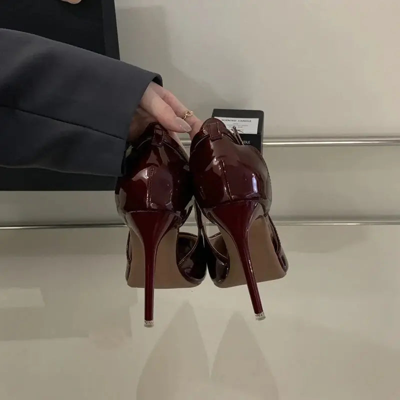 Escarpins Bordeaux Talon Aiguille 11cm — Cuir Verni Noir, Stiletto Chic, Soirée