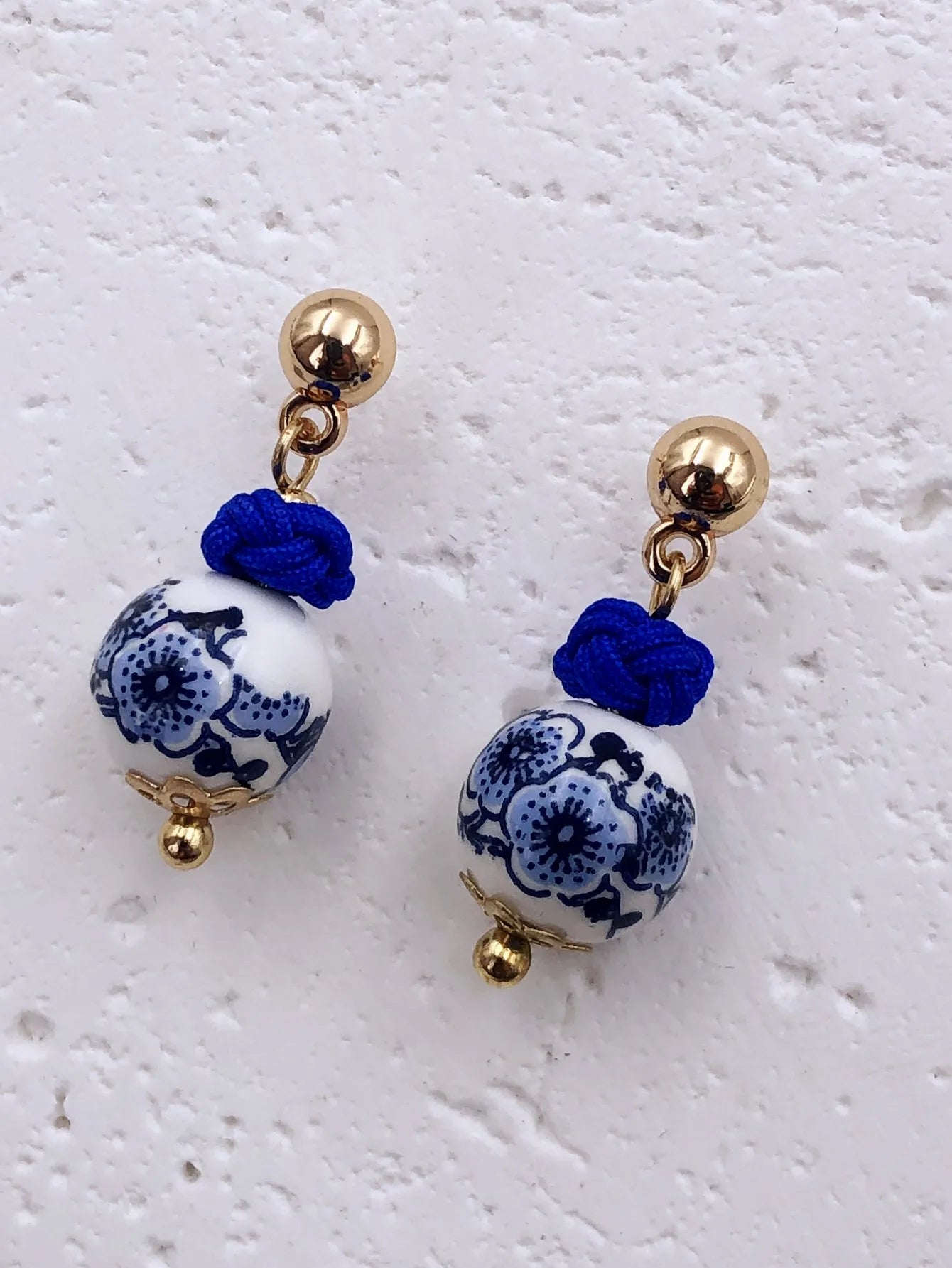 Boucles d'Oreilles Clou Céramique Style Chinois — Porcelaine Bleu & Blanc, Femme