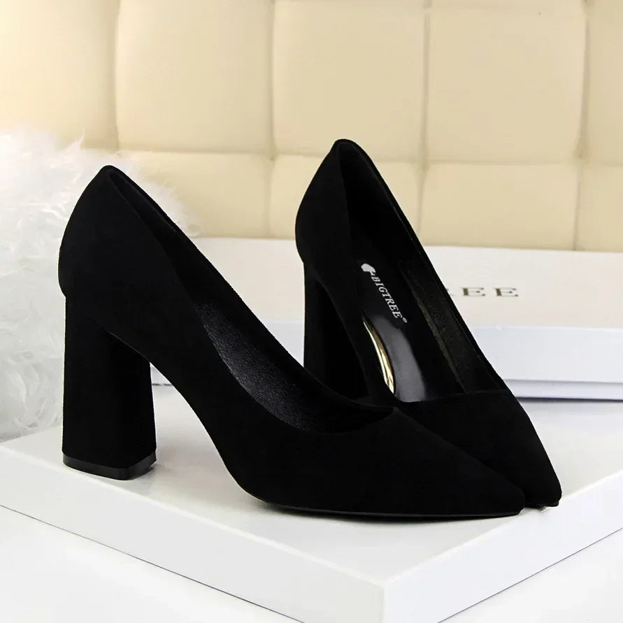 Escarpins Suède Talon Bloc 8.5cm Femme — Rouge Kaki, Soirée Danse Nightclub