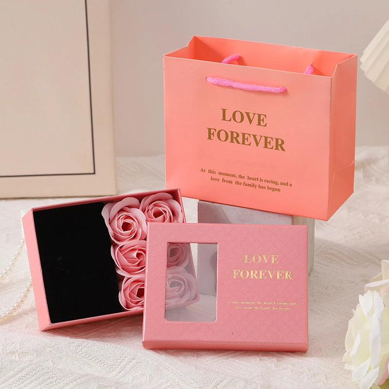 Coffret Cadeau Fête des Mères avec 6 Roses Savon & Boîte Bijoux Romantique