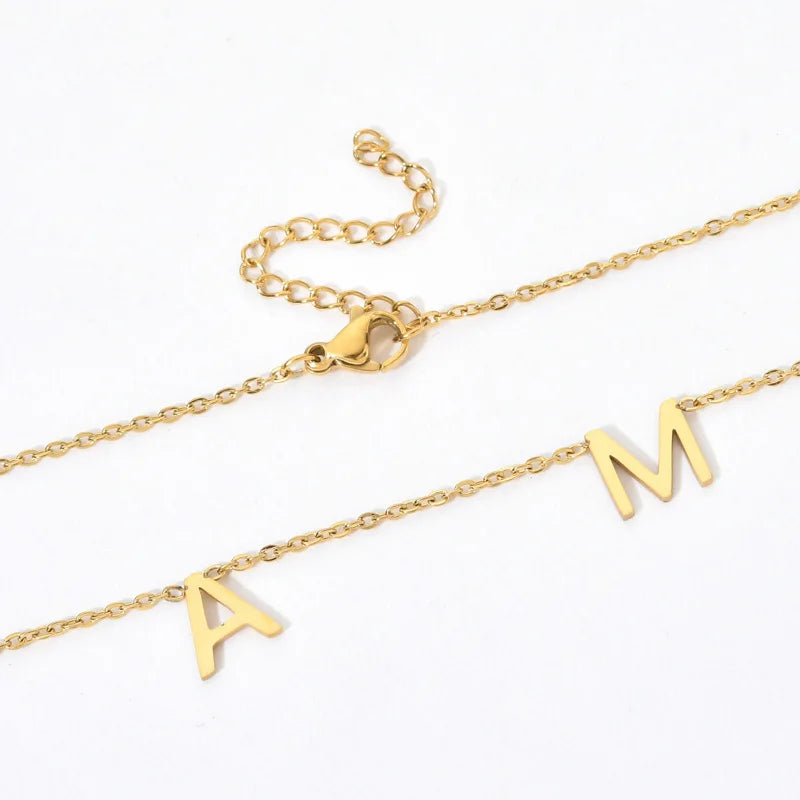 Collier MAMA en Acier Inoxydable Doré – Bijou Tendance Fête des Mères