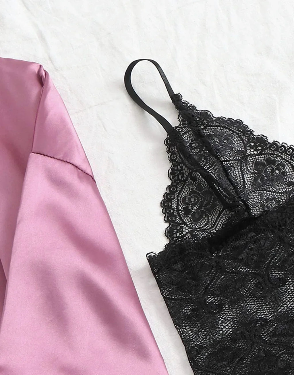 Ensemble Lingerie Femme 4 Pièces Dentelle — Nuisette, Short, Robe de Chambre, Sexy
