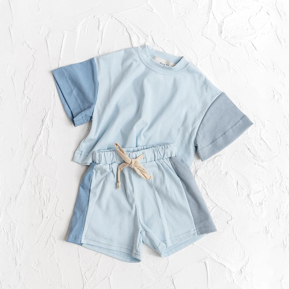 Ensemble 2 pièces bébé mixte – Top coton manches courtes & short bicolore coutures colorées, été 2025