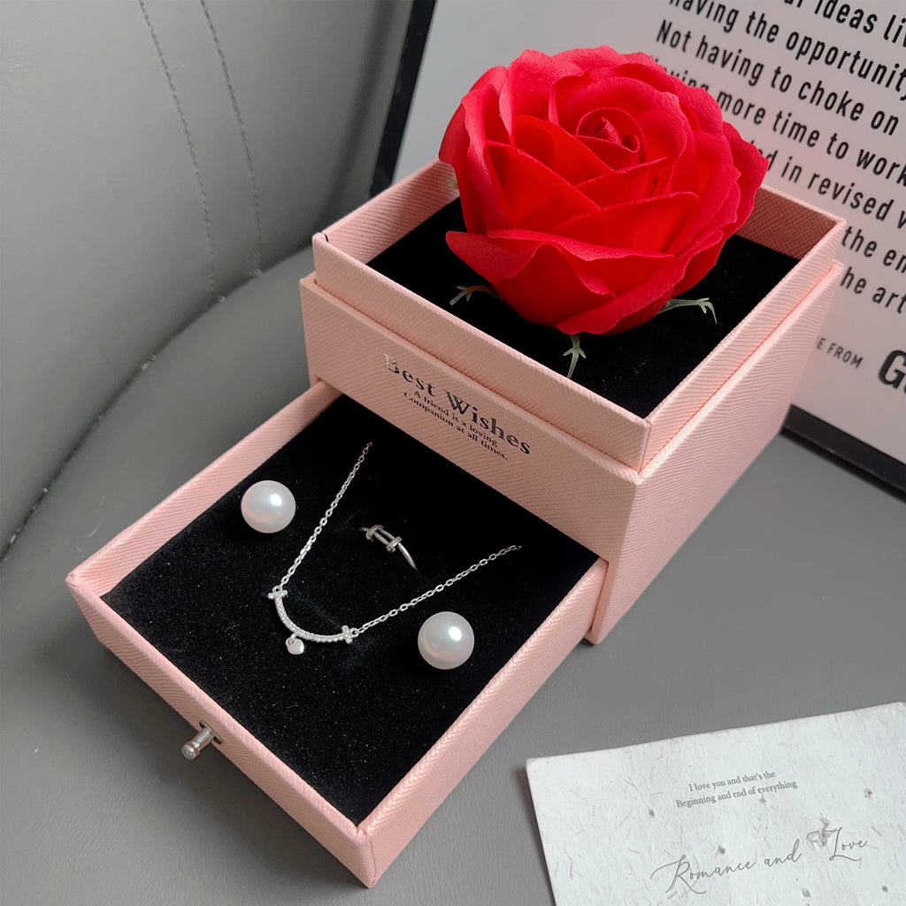Coffret Cadeau Saint-Valentin 2025 — Collier Cœur Scintillant & Boîte Rose Luxueuse