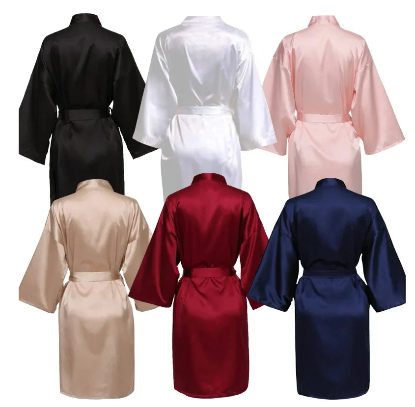 Robe Kimono Satin Mariée & Équipe — Pyjama Demoiselles d'Honneur avec Lettres Noires