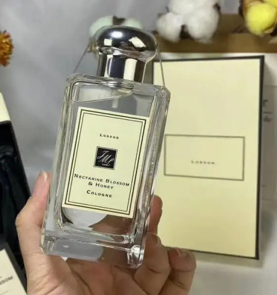 عطر نيش للجنسين 100 مل - إجاص إنجليزي، مر، وحبوب التونكا، عطر فاكهي أنيق