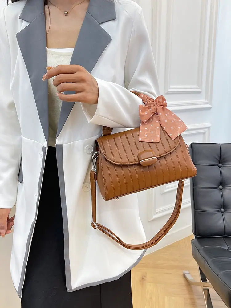 Sac Satchel Carré Minimaliste Femme — Détail Cuir, Grande Capacité, Sac Couches Luxe
