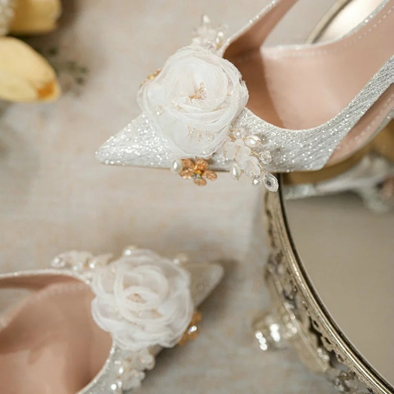 Chaussures Mariage Blanches Bout Pointu Fleurs — Talon Haut, Sandales Été Fashion 2026