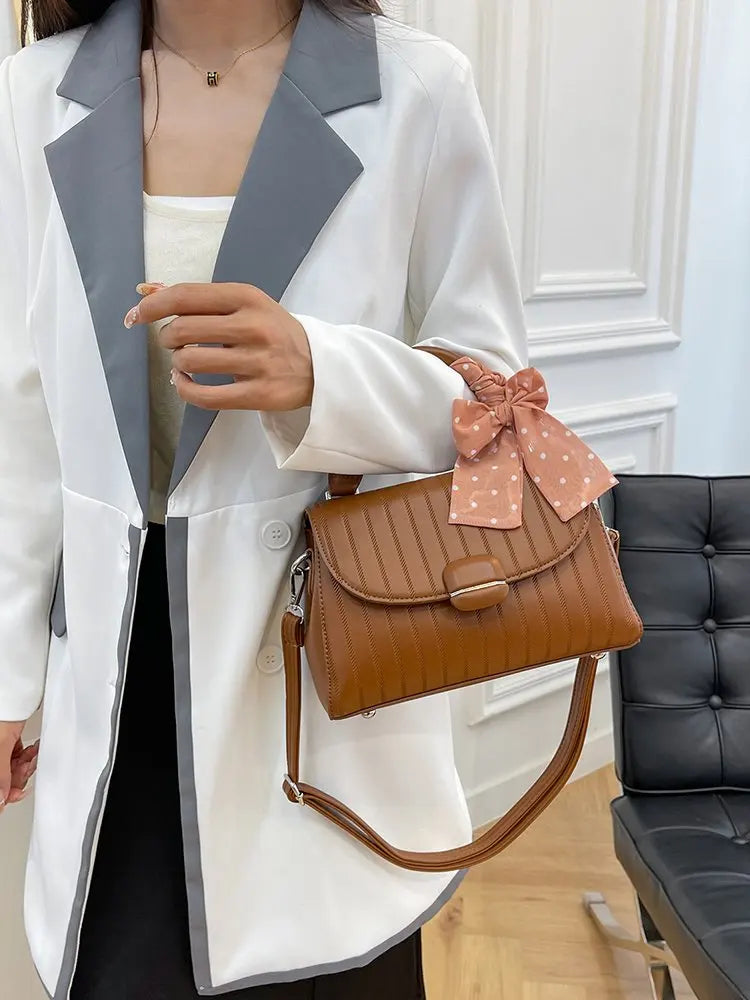 Sac Satchel Carré Minimaliste Femme — Détail Cuir, Grande Capacité, Sac Couches Luxe