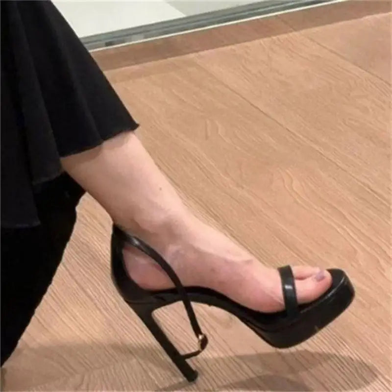 Escarpins Noirs Bout Ouvert Talon Aiguille Plateforme — Ultra-Haut, Style Coréen 2025