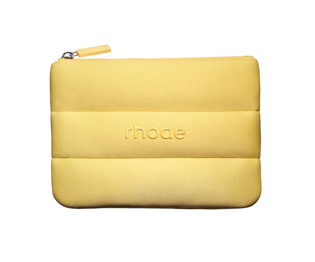 كريم الأساس المبطن، أحمر الخدود وملمع الشفاه — حافظة ايفون 17/16، مكياج طبيعي