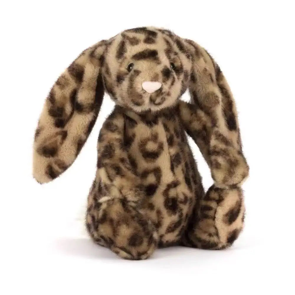 دمية دب ليورا من JELLYCAT - إصدار محدود بنكهة كعكة الفراولة
