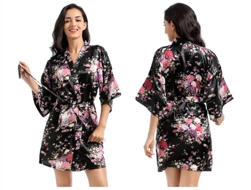 Robe de Chambre Kimono Satin Floral Femme — Mariée & Demoiselles d'Honneur, Spa & Mariage