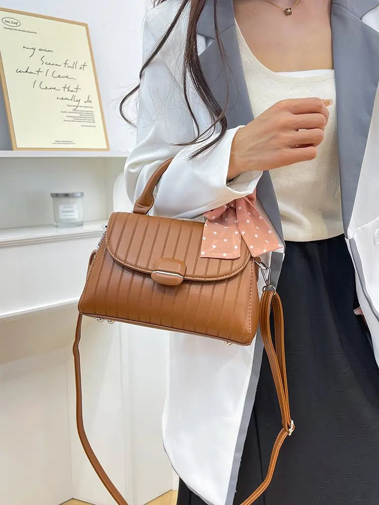 Sac Satchel Carré Minimaliste Femme — Détail Cuir, Grande Capacité, Sac Couches Luxe