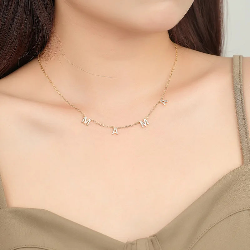 Collier MAMA en Acier Inoxydable Doré – Bijou Tendance Fête des Mères