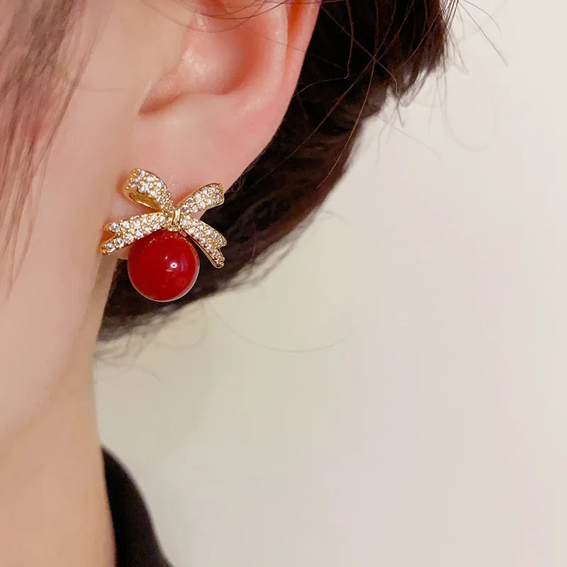 Boucles d'Oreilles Clou Perle & Strass Nœud — Luxe Léger, Cadeau Mariage & Anniversaire