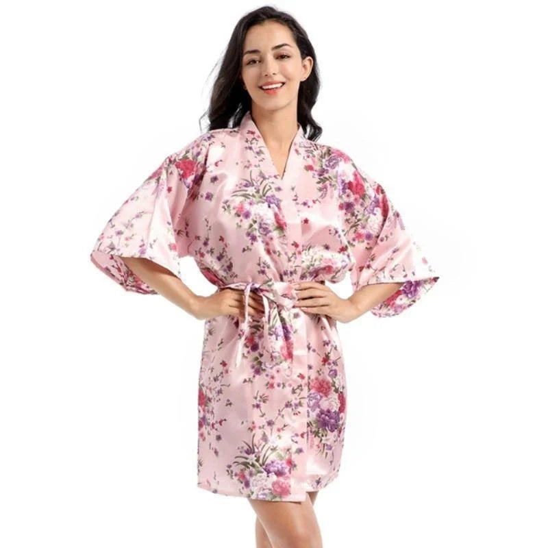 Robe de Chambre Kimono Satin Floral Femme — Mariée & Demoiselles d'Honneur, Spa & Mariage