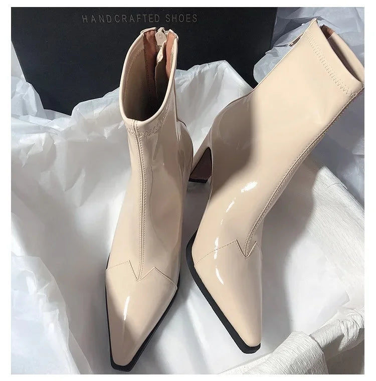 Bottines Chelsea Femme Talon Haut Bout Pointu — Style Goth, Hiver 2024
