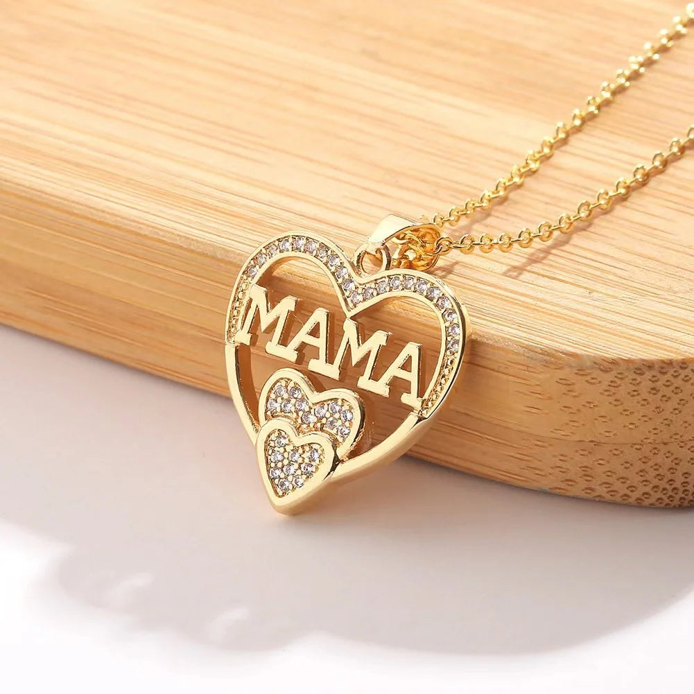 Collier Femme Élégant — Pendentif Amour MOM, Cadeau Idéal Fête des Mères
