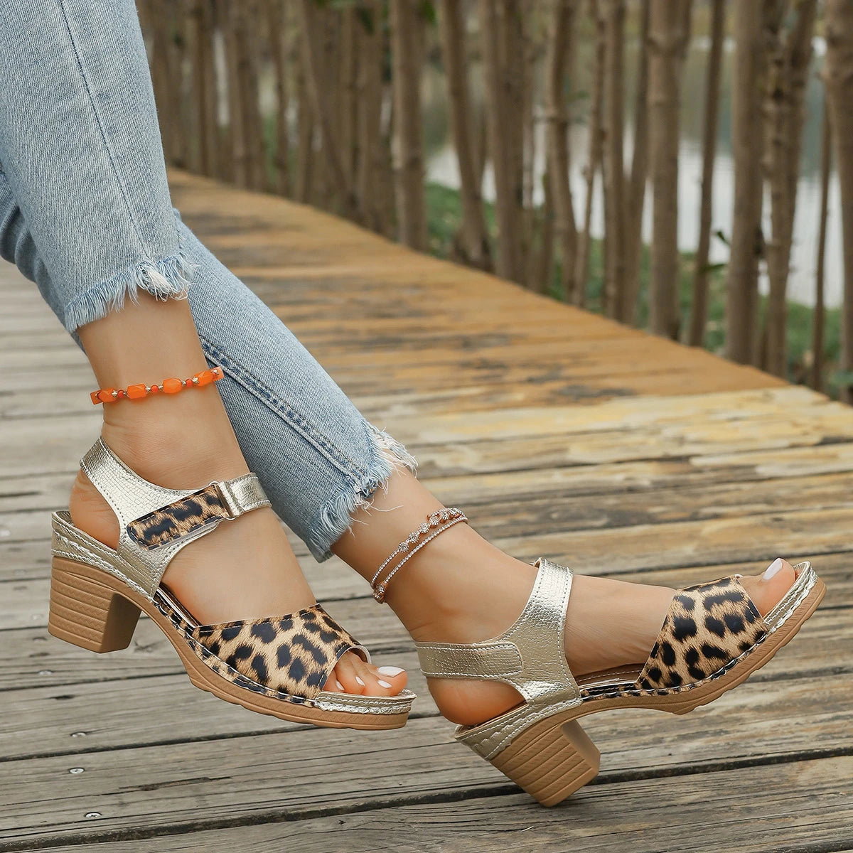 Sandales Femme Léopard Or Talon Compensé 2025 — Gladiateur, Plateforme Casual