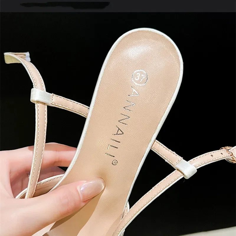 Escarpins Satin Strass Fleur Talon Haut Bleu — Bout Pointu, Bride Dos, Mariage Soirée