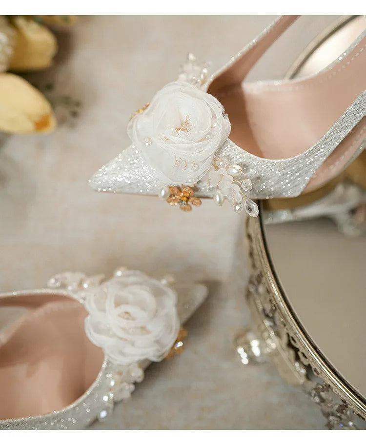 Chaussures Mariage Blanches Bout Pointu Fleurs — Talon Haut, Sandales Été Fashion 2026