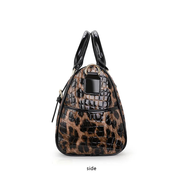 Sac Boston Femme Cuir Véritable Imprimé Léopard — Style Luxe Tendance